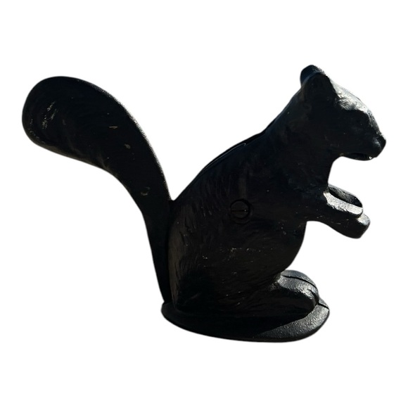 Vintage Cast Iron Squirrel Nut Cracker - Picture 6 of 7